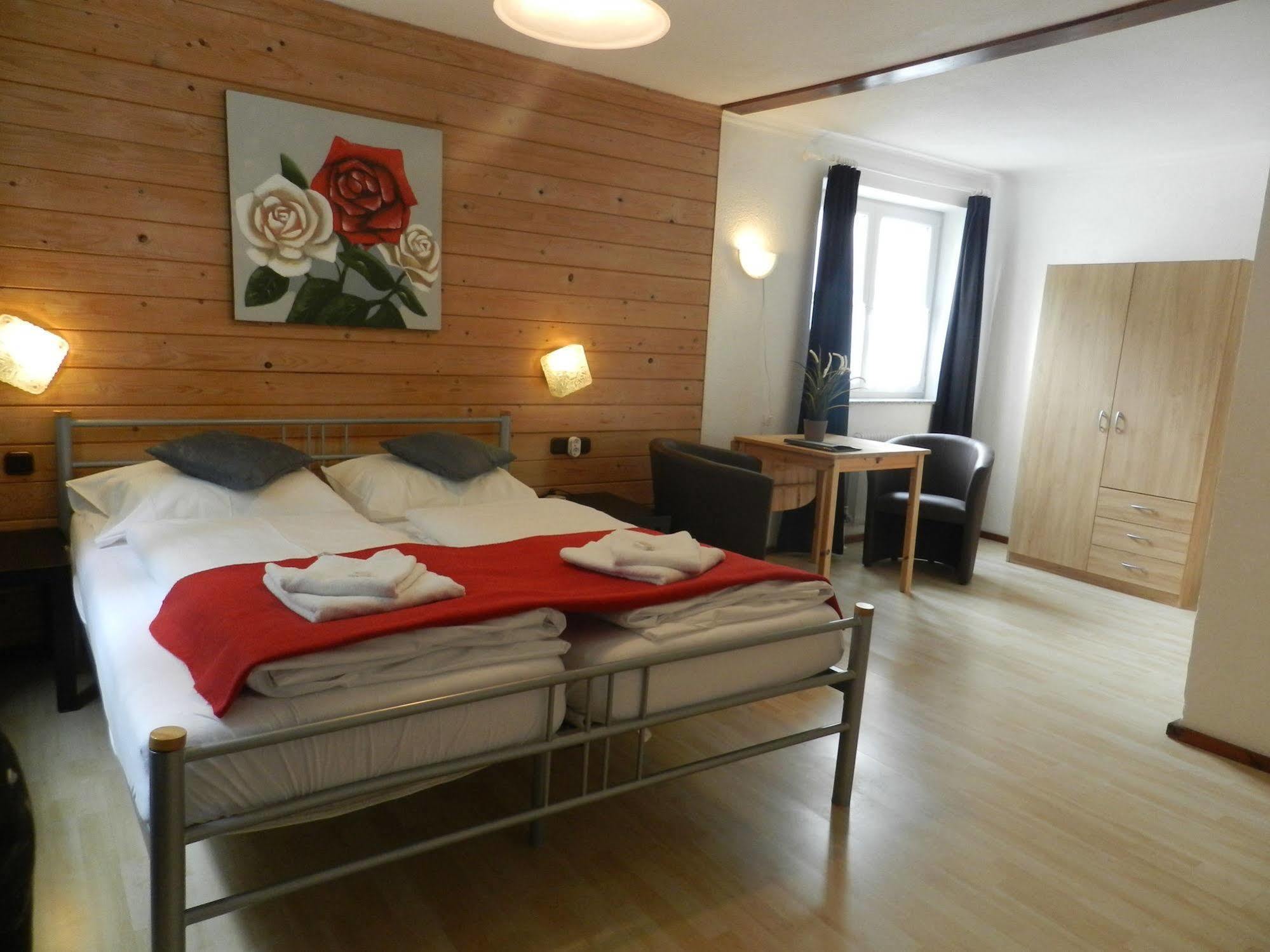 Pension Und Appartements Hartkaiser Ellmau Exterior photo